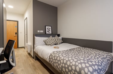 Silver En Suite, The Tannery, 115 Bath Lane, New Parks, Leicester - Image 2